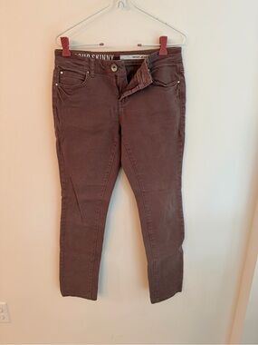 DKNY Skinny Jeans in Deep Taupe